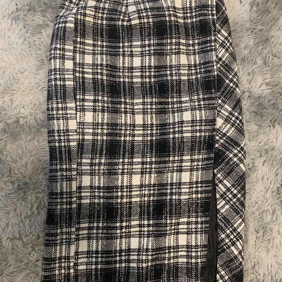 Reitmans skirt midi. Just like new! - Picture 5 of 5